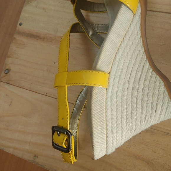 (2/$20) Rockport yellow wedge espadrilles size 7 👑 Host Pick 👑 - Picture 12 of 13